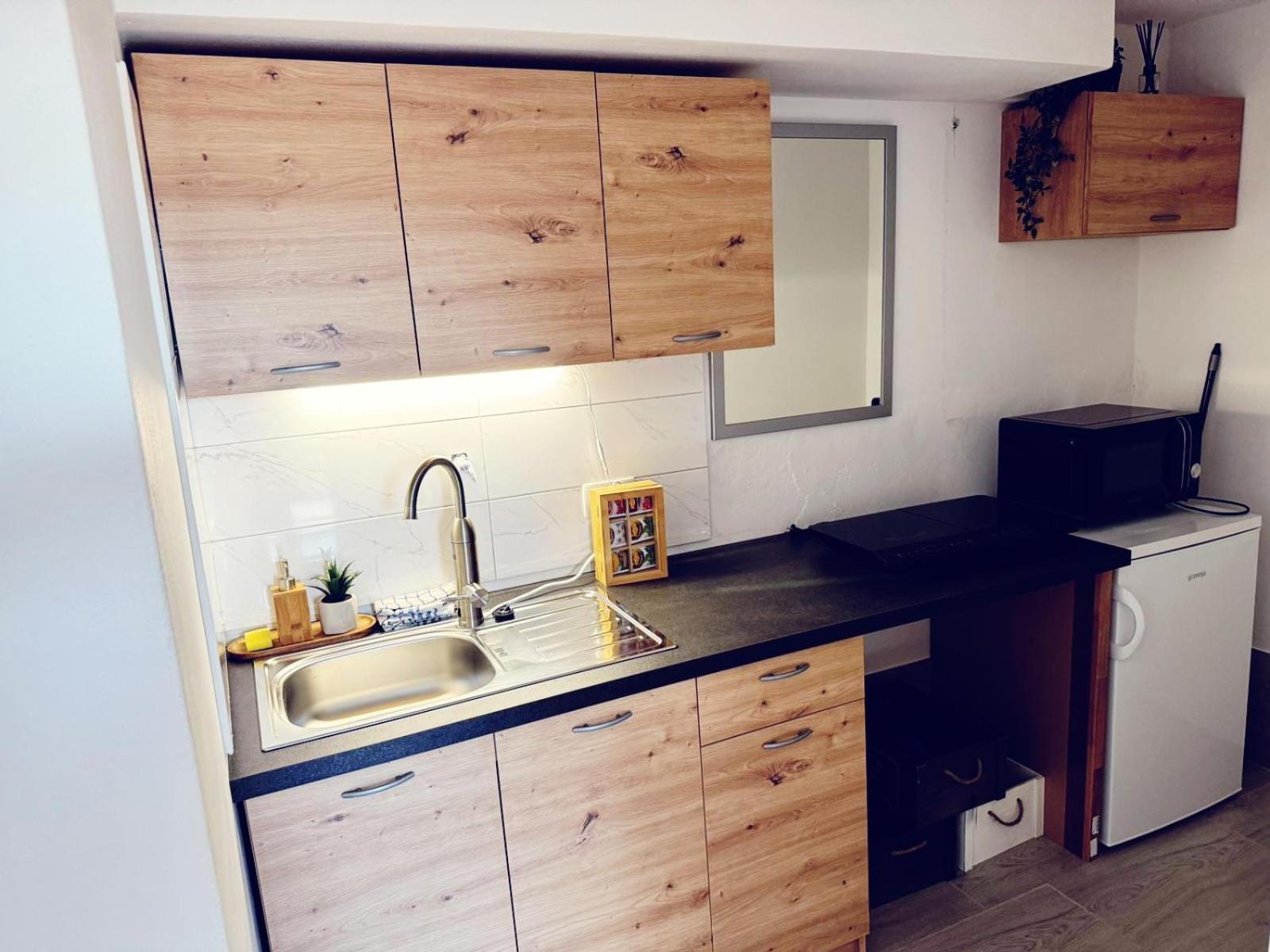 Moon Bay Apartment - Free Large Parking Portorose Esterno foto